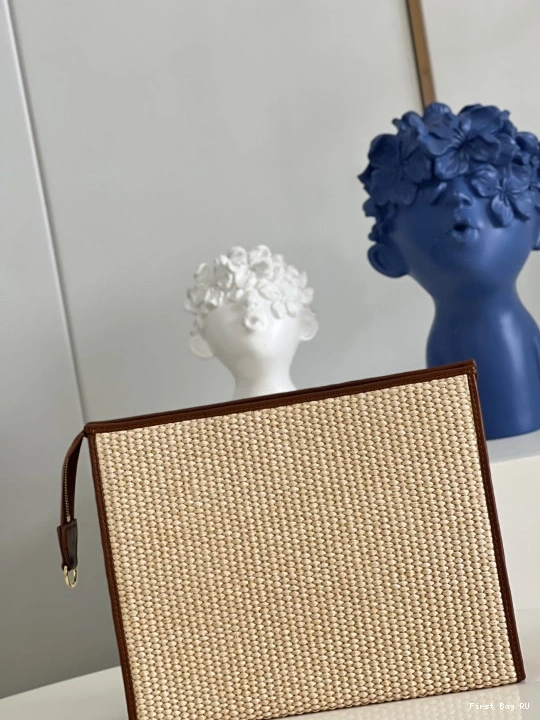 First bag ru VUITTON POUCH LOUIS CHAIN ON TOILETRY 0728